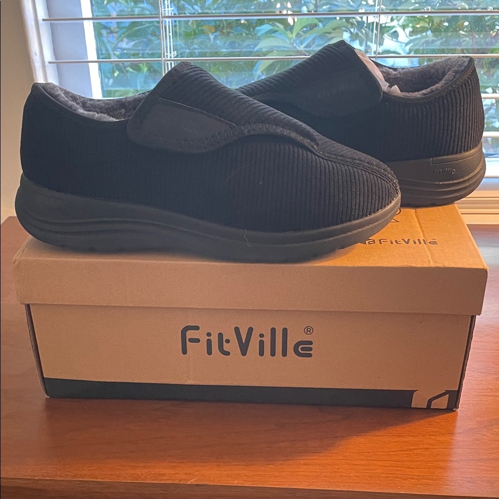 Women’s FitVille Black Slippers